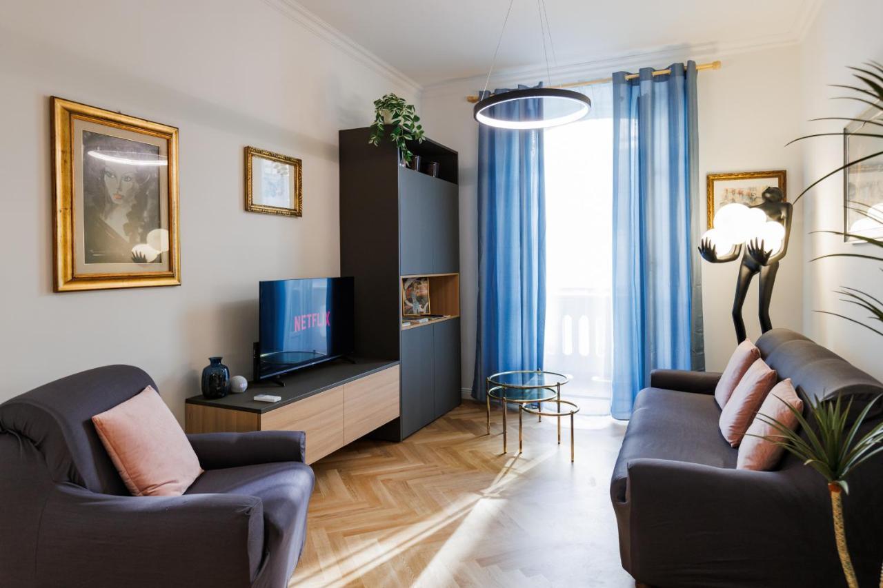Easy Flat Manin Apartment Turin Bagian luar foto